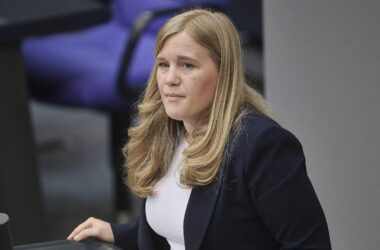 Ortleb kritisiert verpasste Umsetzung von EU-Lohntransparenz-Regeln