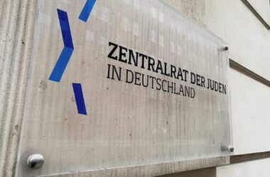 Zentralrat der Juden warnt vor "neuer Normalität" des Judenhasses
