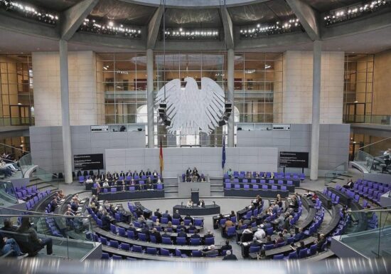 Forsa: Mehrheit will an Gesetz zur Politiker-Beleidigung festhalten