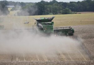 Bayer warnt vor Ernteausfällen durch Hormus-Blockade