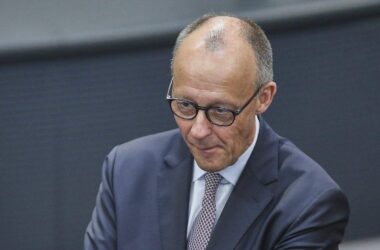 Verdi-Chef verteidigt Buhrufe gegen Merz