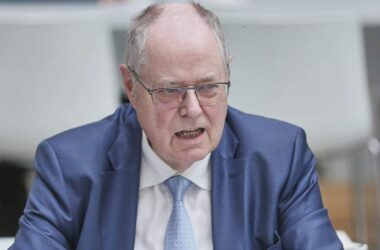 Steinbrück will Bedingungen für Ende von Brandmauer zur AfD