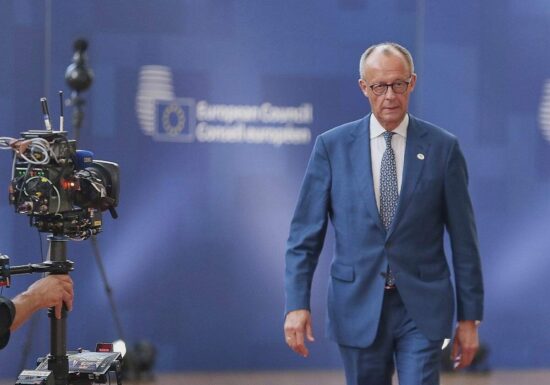 Merz stellt sich gegen neue europäische Schulden