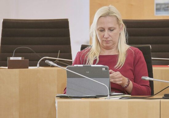 Hessen fordert strengere Regulierung von Vapes und Nikotinbeuteln