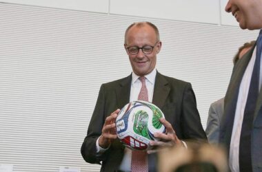 Bundesregierung begrüßt deutsche WM-Bewerbung