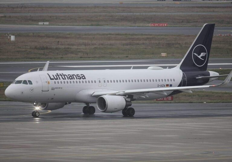 Spiegel zieht Meldung zu Kerosinmangel bei Lufthansa zurück