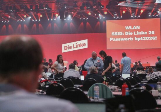 Linke startet Parteitag in Potsdam