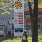Stegner fürchtet Benzin-Rationierungen bei anhaltenden Kriegen