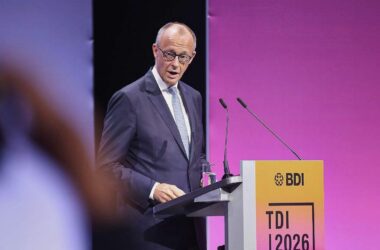 Merz erwartet anhaltend schwieriges globales Umfeld