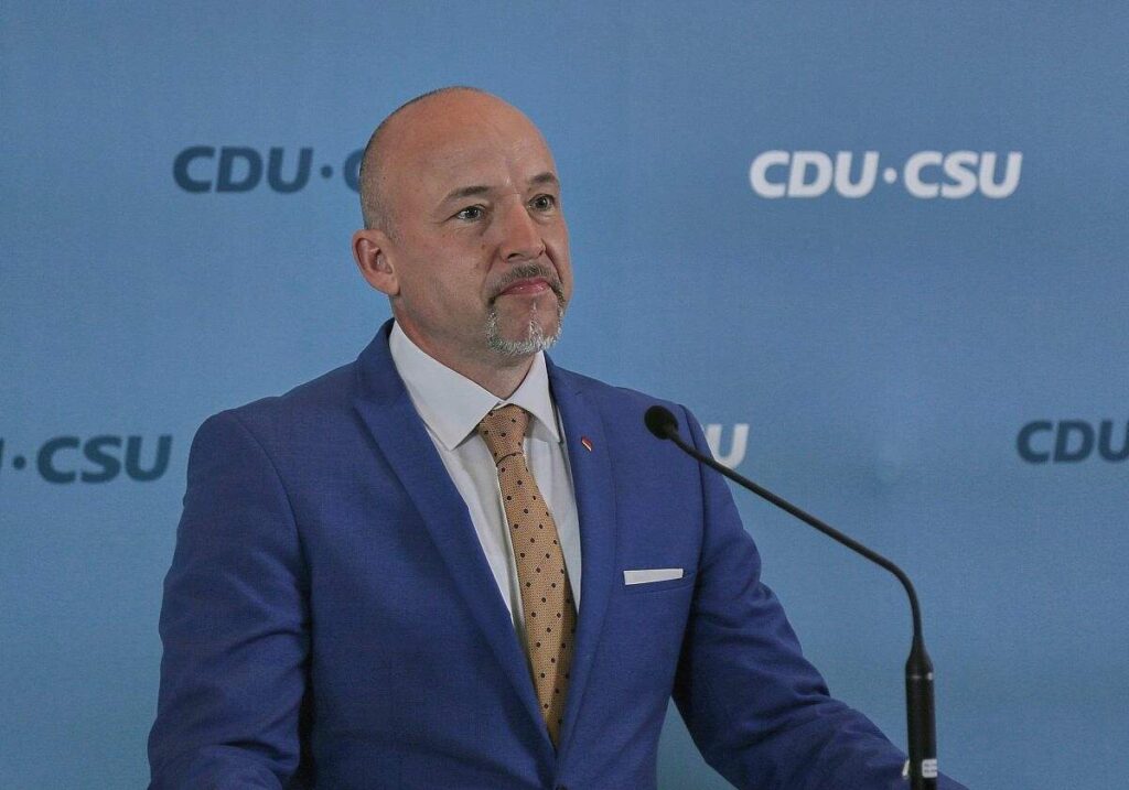CSU-Landesgruppenchef will höheren Spitzensteuersatz