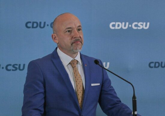 CSU-Landesgruppenchef will höheren Spitzensteuersatz
