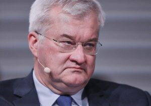 Ukrainischer Außenminister: Sonderregeln für Russen bleiben
