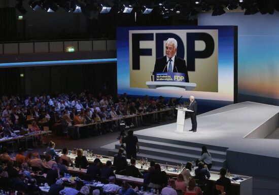 Nur FDP-Anhänger glauben mehrheitlich an Erfolg von Kubicki