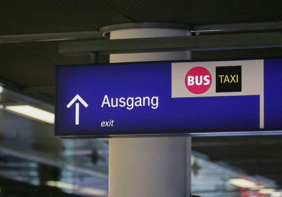 Verkehrsminister glaubt an Zuverlässigkeit der Bahn