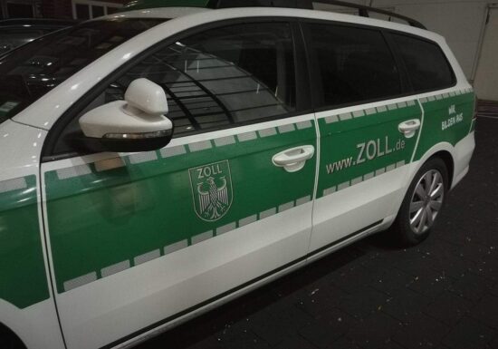 Zoll beschlagnahmt über acht Tonnen Kokain in Wilhelmshaven