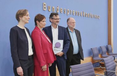 Friedensforscher warnen vor "Welt der Warlords"