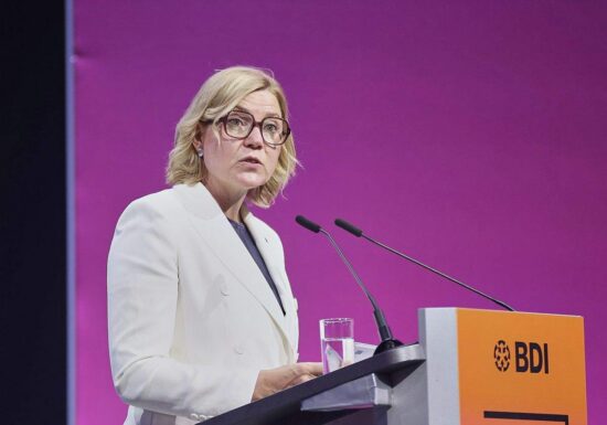 EU-Kommissarin kritisiert US-KI-Exportbeschränkungen