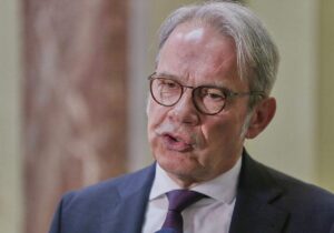 Thüringens Innenminister warnt vor Ängsten bei Sozialreformen