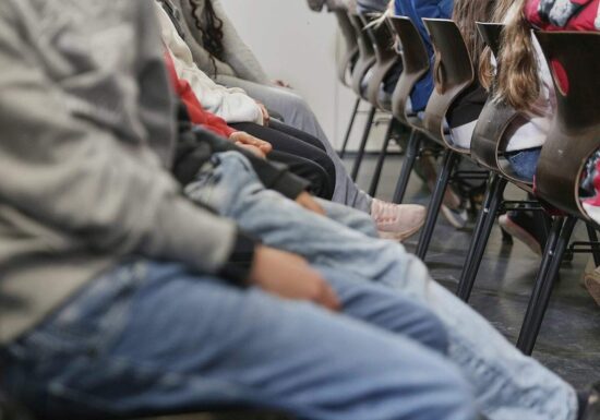 Lehrerverband fordert Störsender gegen KI-Betrug bei Prüfungen