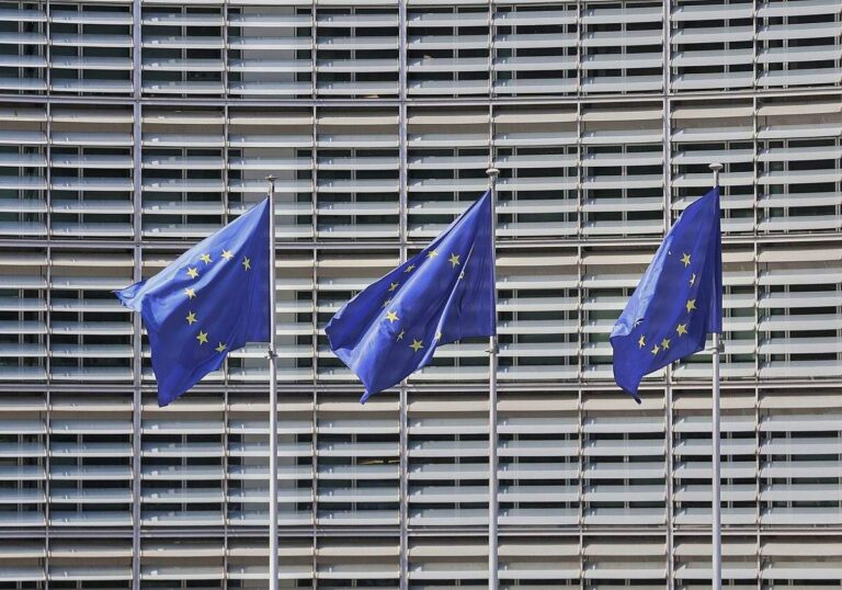 EU will Cloud-Geschäfte von Amazon und Microsoft regulieren