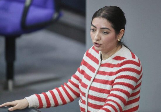 Alabali Radovan warnt vor Kürzungen bei Entwicklungshilfe