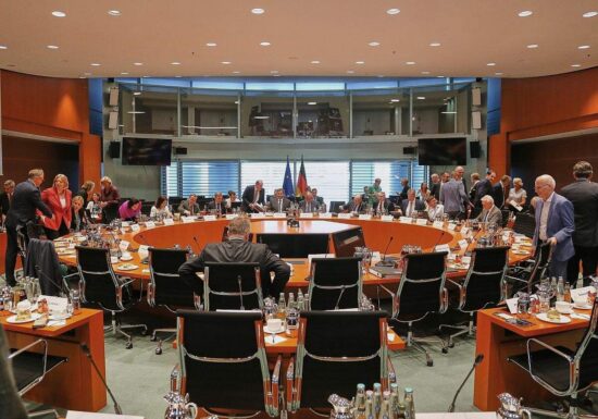 Bund und Länder beschließen Maßnahmen zur "Staatsmodernisierung"
