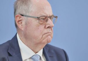 SPD-Generalsekretär widerspricht Steinbrück bei Umgang mit AfD