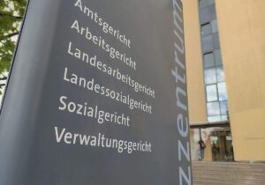 16-Jähriger in Halle wegen 105 Bombendrohungen angeklagt