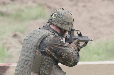 Weber fordert europäische Armee
