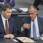 Insa: Union und SPD legen leicht zu