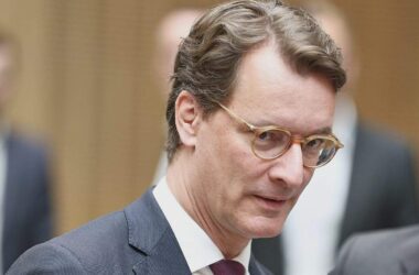 Wüst: Staat muss schneller und einfacher werden