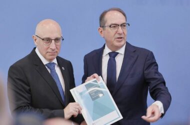 Zahl extremistischer Gewalttaten nimmt deutlich zu
