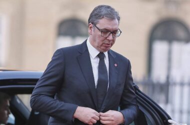 Serbischer Präsident stellt Rücktritt in Aussicht