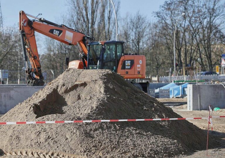 Auftragseingang im Bauhauptgewerbe bleibt unverändert