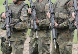 Brantner warnt vor Sorge der Nachbarn über deutsches Militär