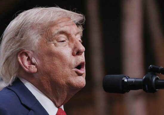 USA fliegen Angriffe gegen den Iran - Trump droht mit Vernichtung