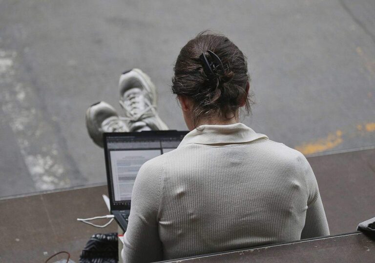 Unternehmen mit "KI"-Nutzung jetzt in der Mehrheit