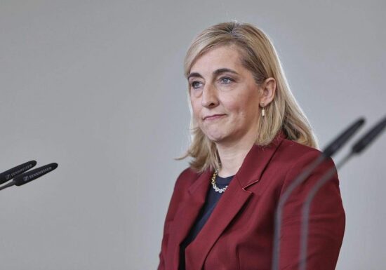 Warken will Suizidprävention mit neuem Gesetz stärken