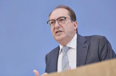 Dobrindt warnt vor hybriden Bedrohungen