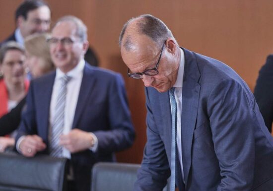 Infratest: Union sackt auf niedrigsten Wert seit vier Jahren