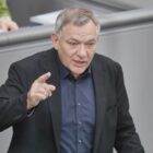 Gesundheitsreform: Van Aken wirft Warken "Sozialraub" vor
