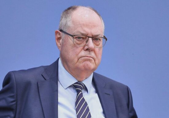 Steinbrück fordert Schuldenschnitt für Kommunen