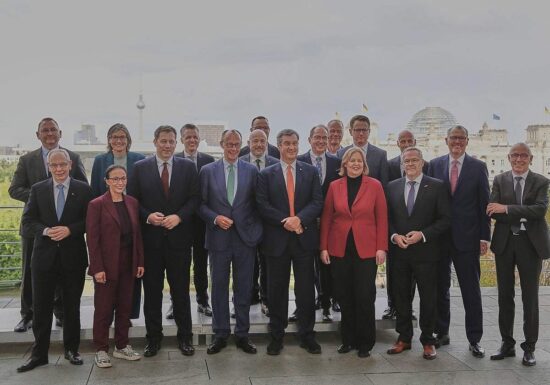 Treffen von Regierungsspitzen mit Sozialpartnern beendet