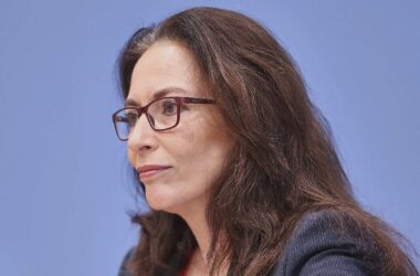 Fahimi kritisiert Bärs Bafög-Aussagen scharf