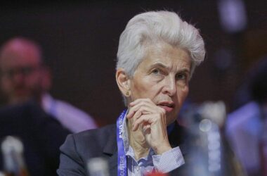 Strack-Zimmermann kritisiert Merkels CDU-Kurs scharf