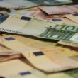Auswertung: Zinskosten belasten EU-Staaten deutlich