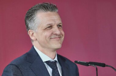 Merz und Söder schlagen Frei für Fraktionsvorsitz vor