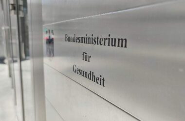 Bund hinterlegt 790 Millionen Euro für Masken-Klagen