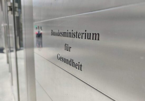Bund hinterlegt 790 Millionen Euro für Masken-Klagen
