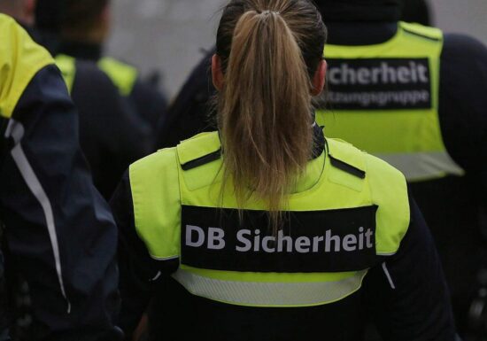 Union und SPD wollen mehr Personal für Alkoholverbot an Bahnhöfen